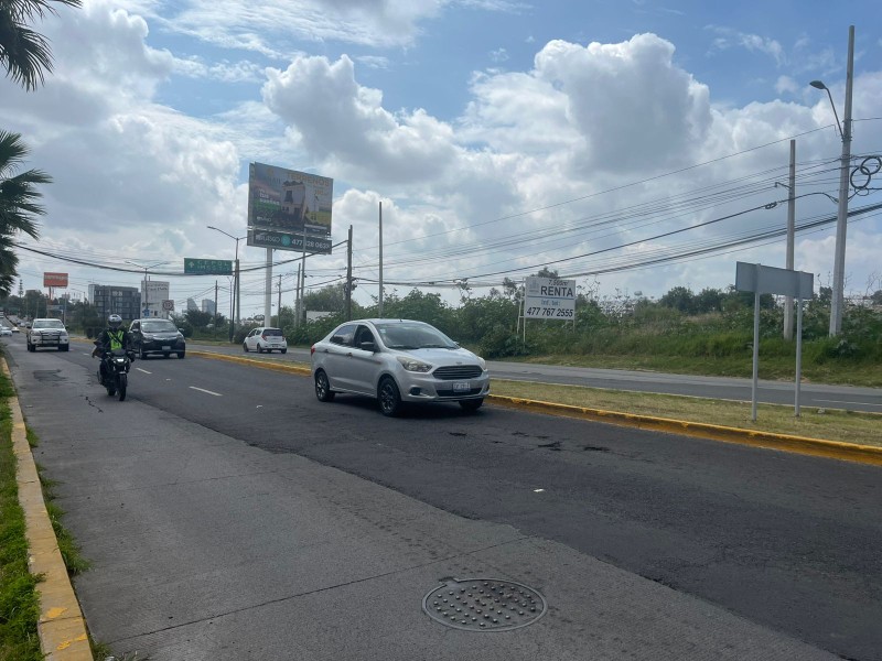 Reportan varias problemáticas en boulevard Paseo de los Insurgentes