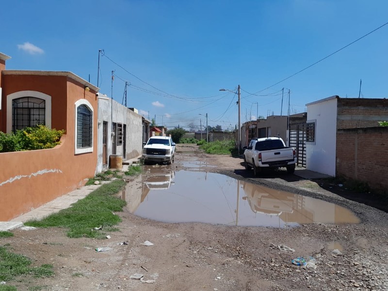 Reportes de baches se triplican en Durango durante temporada de lluvias