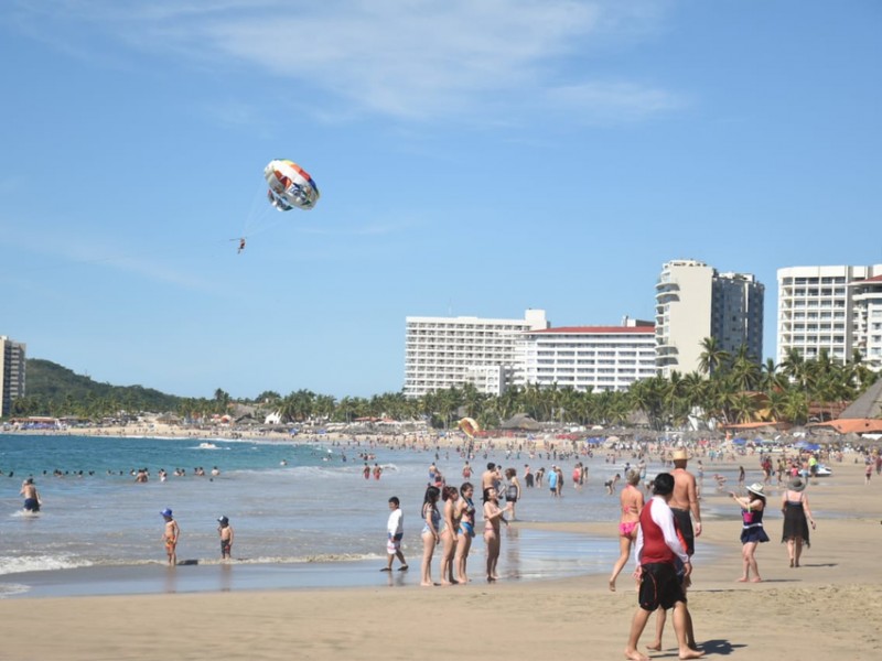 Repunta ocupación hotelera en Ixtapa-Zihuatanejo por puente patrio