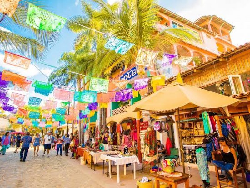 Repunta turismo en México más de 143%