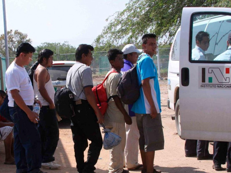 Rescata SSP a 221 migrantes en cuatro municipios de Veracruz