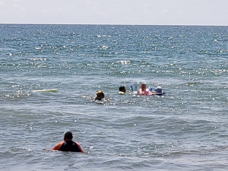 Rescatan a dos personas atrapadas por corriente en playa FIBBA