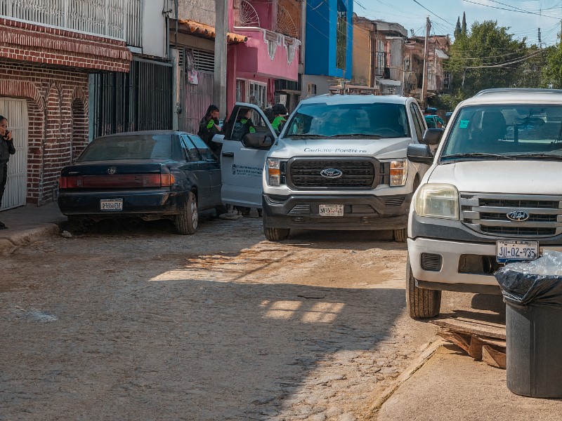 Rescatan a dos y hallan cadáver en la colonia Jalisco