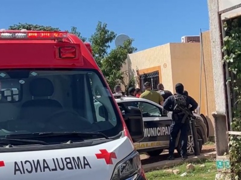 Rescatan a menor retenida por su padre amenazándola con un machete