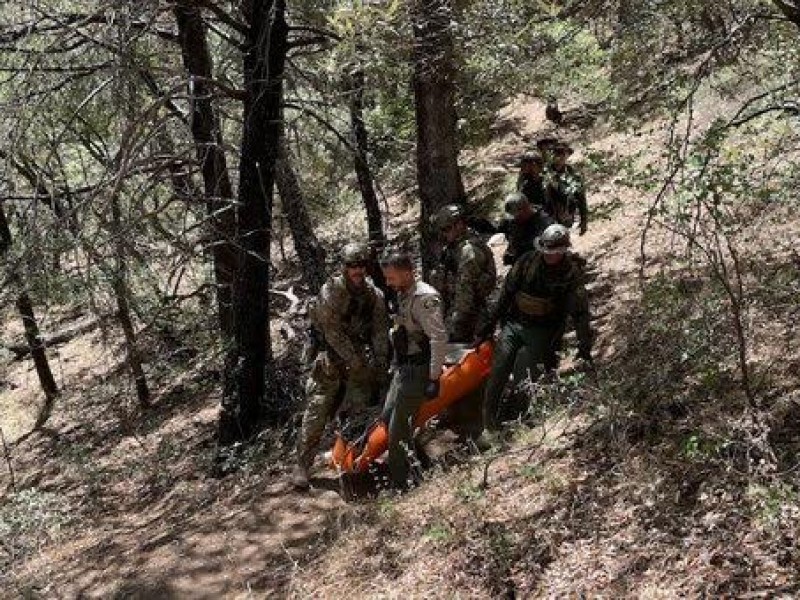 Rescatan a migrante indocumentado en montañas de Madera Canyon