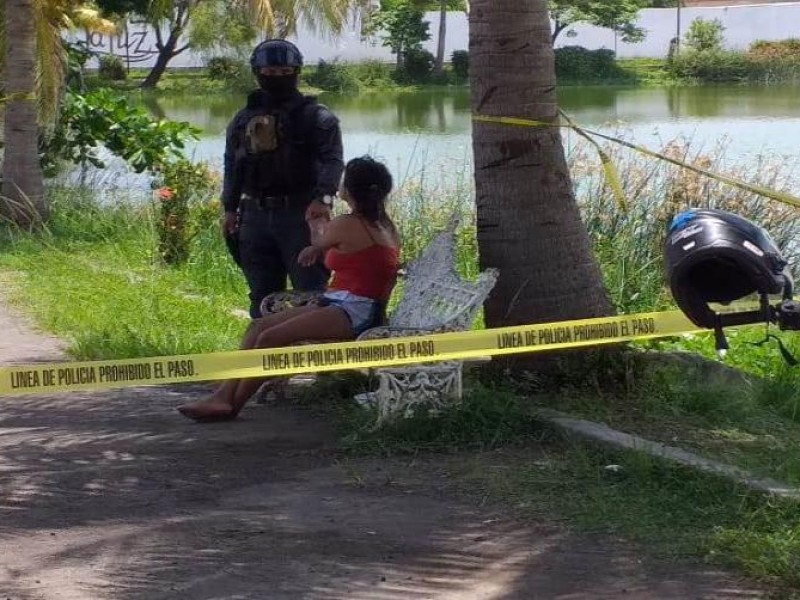 Rescatan a mujer en laguna de Veracruz