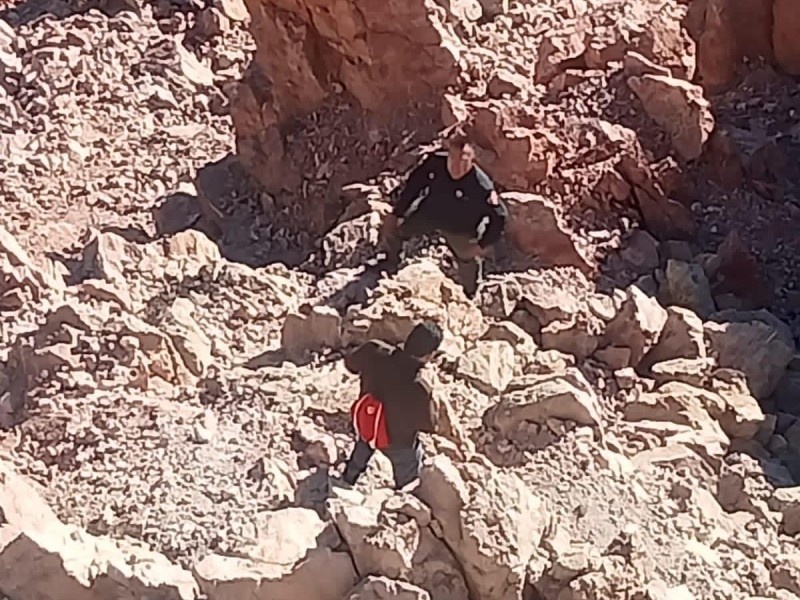 Rescatan a un hombre atrapado en Cerro de la Bufa