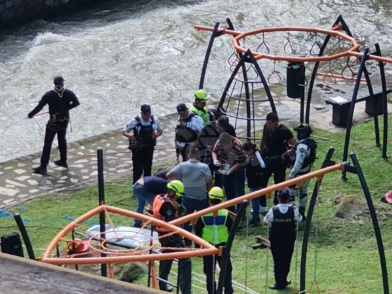 Rescatan cuerpo sin vida de hombre en Rio Orizaba