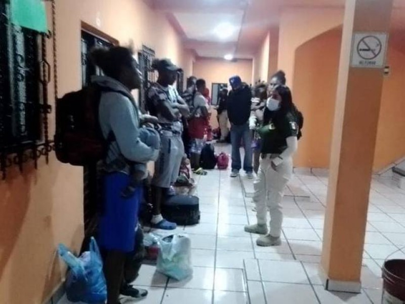Rescatan en SCLC a 16 migrantes de origen hondureño