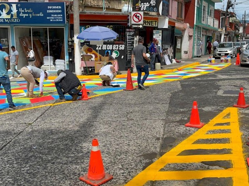Rescatan espacios para peatones en Xalapa