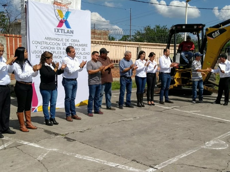 Rescatan espacios públicos en comunidades de Ixtlán