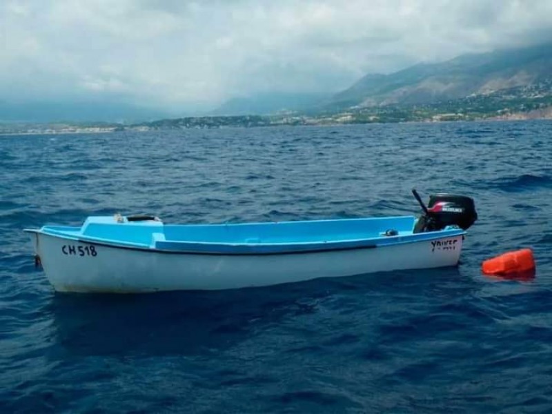 Rescatan sanos y salvos a pescadores pérdidos en alta mar