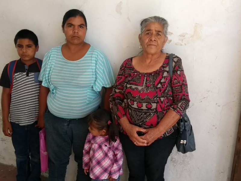 Residente del Ejido Mascareñas solicita apoyo para operación.