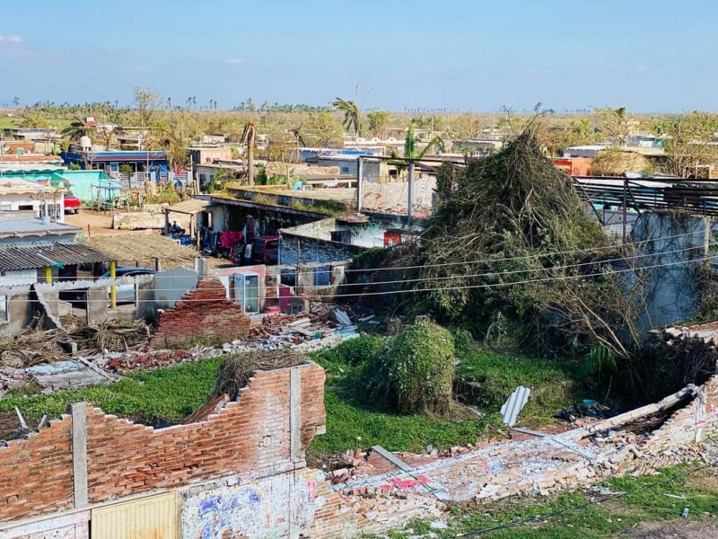 Restablecen 98% de energía eléctrica en Nayarit tras huracán Roslyn