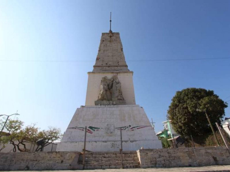 Restauran monumento emblemático de Tuxtla Gutiérrez