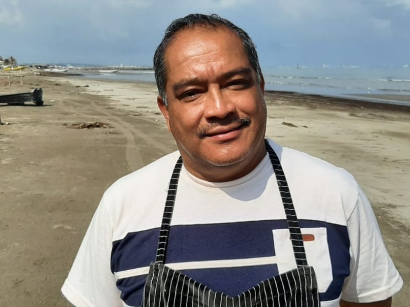 Restauranteros de Antón Lizardo piden sean abiertas las playas