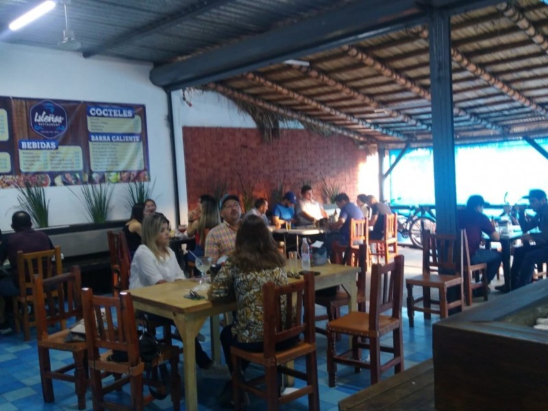 Restaurantes de mariscos esperan repuntes por temporada de calor