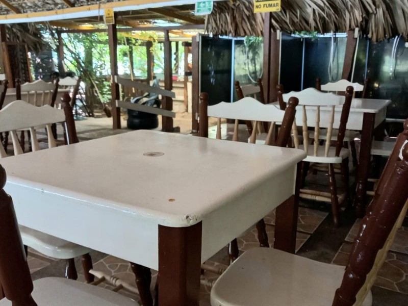 Restaurantes de Tuxpan refuerzan medidas sanitarias