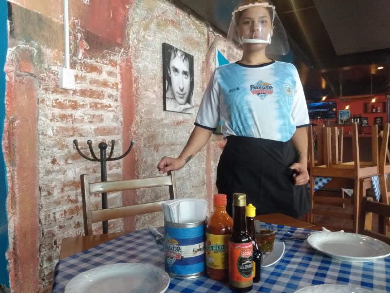 Restaurantes se adaptan a la nueva normalidad