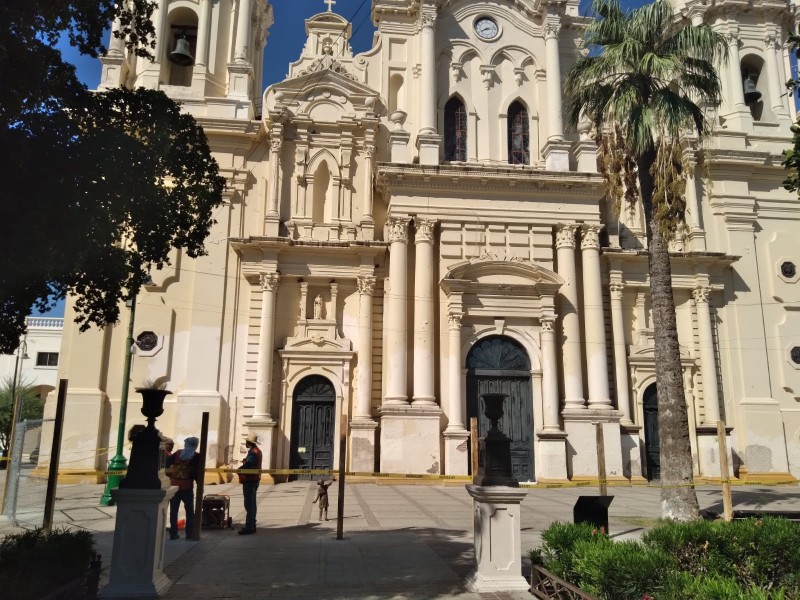 Restaurarán fachada de la Catedral de Hermosillo