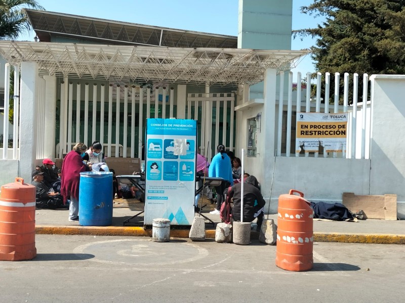 Restringen de agua al hospital Nicolás San Juan