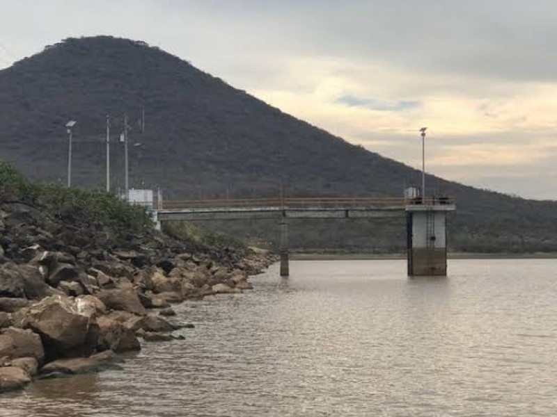 Restringirán distribución de agua de la Presa de Urepetiro