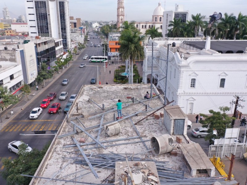 Retira Gobierno de Culiacán un tercer anuncio espectacular