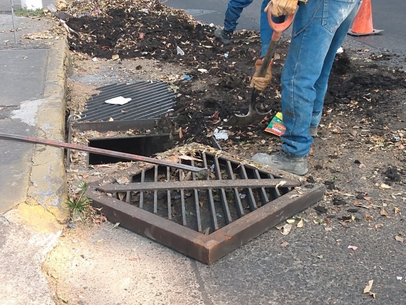 Retiran ocho mil m3 de basura en alcantarillas