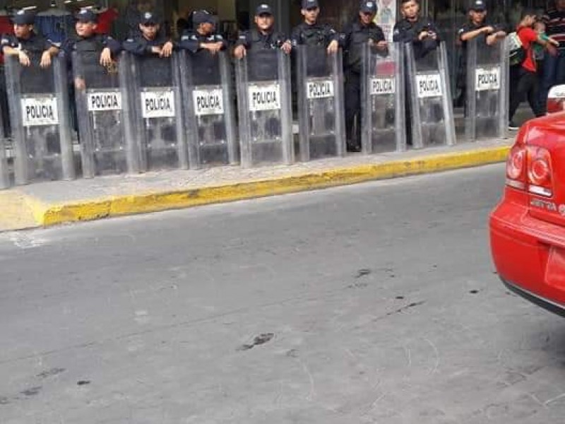 Retiran ambulantes del centro de Tapachula