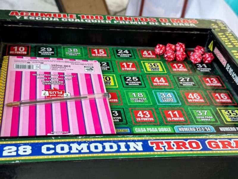 Retiran comercio ambulante con juegos de azar irregulares en la capital