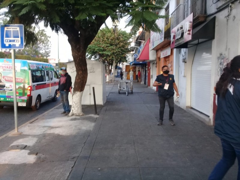 Retiran negocios semifijos del monumento a Lázaro Cárdenas