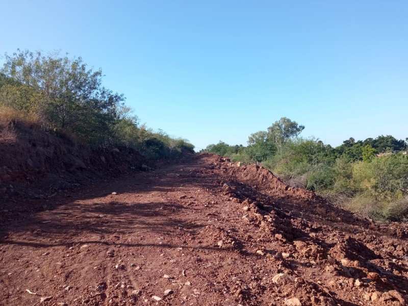 Retiran sellos de clausura de obra en cerro La Memoria