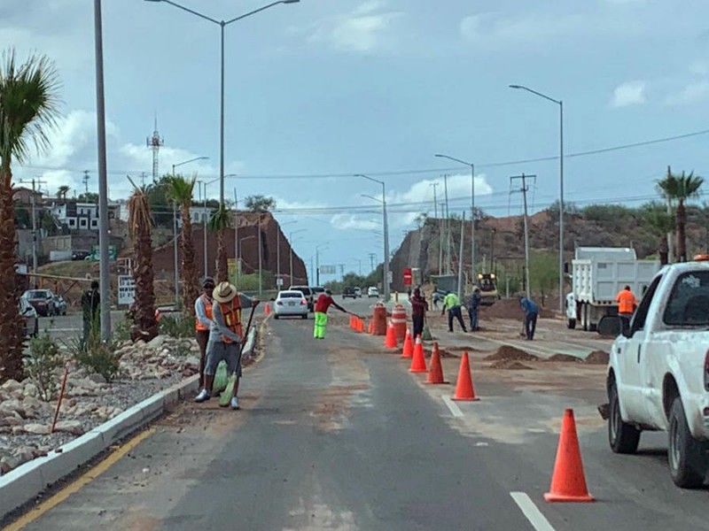 Retiran tierra y escombro arrastrado por agua de lluvias