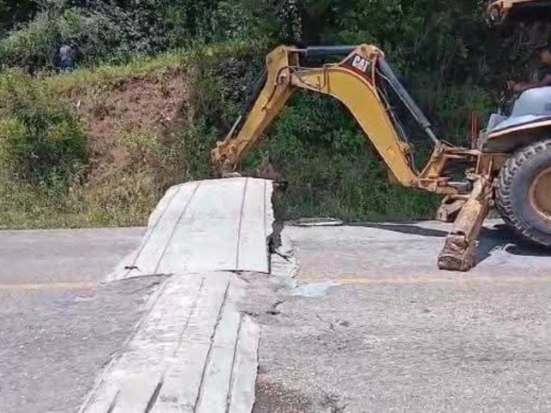 Retirarán más de 50 topes en la vía Oxchuc - Ocosingo