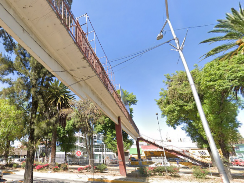 Retirarán puente peatonal del CENHCH