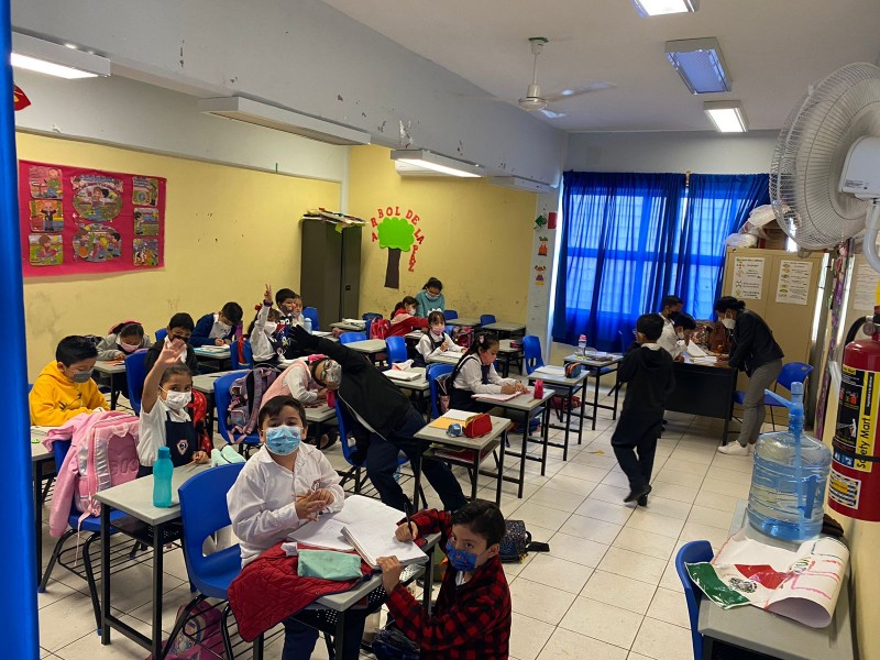 Retoman uso obligatorio de cubrebocas en escuelas chiapanecas