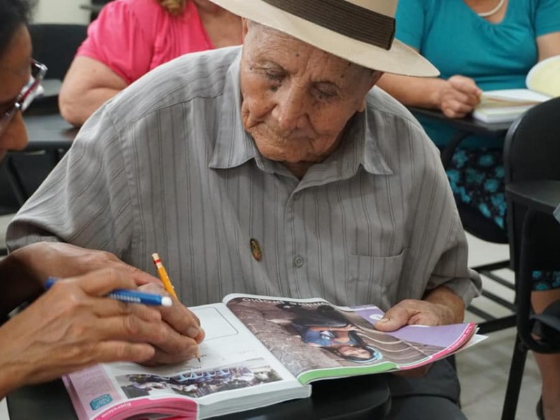 Retomará INEA clases presenciales en Semáforo verde