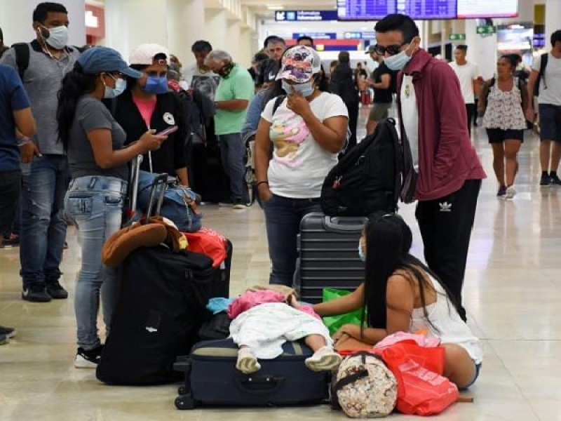 Retornan 91 mexicanos que estaban varados en Brasil