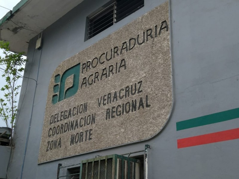 Retraso en regularización de escuelas