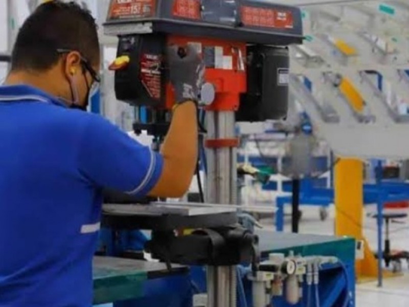 Retrocede 0.7% empleo de la industria manufacturera en septiembre