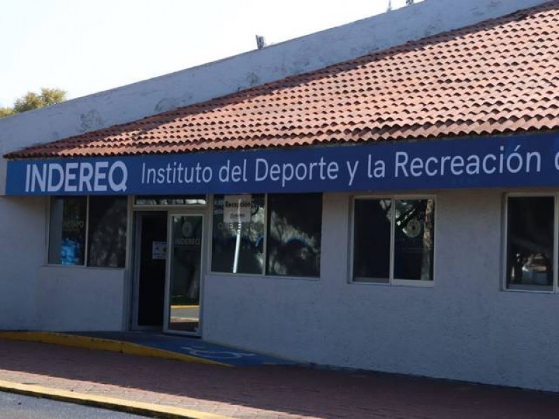 Retuvieron equipo deportivo de atletas de INDEREQ sin ningún motivo