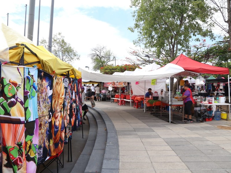 Reubican a últimos comerciantes del Parque Revolución