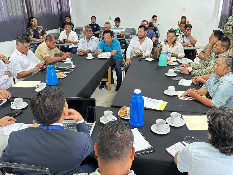 Reunión interinstitucional en Tehuantepec para atender servicio eléctrico
