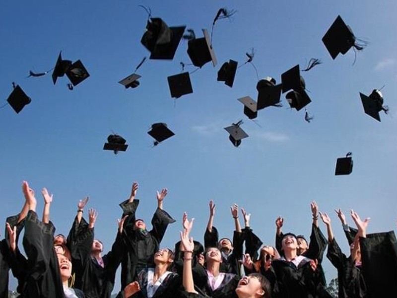 Revisa esto antes de pagar tu paquete de graduación