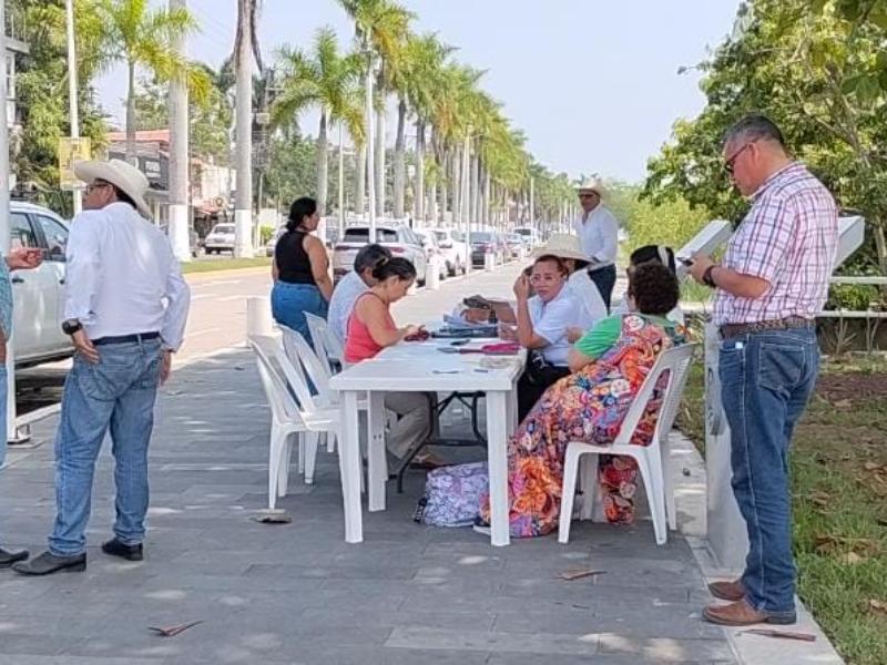 Reúnen 2 mil 400 firmas por inconformidades del servicio eléctrico
