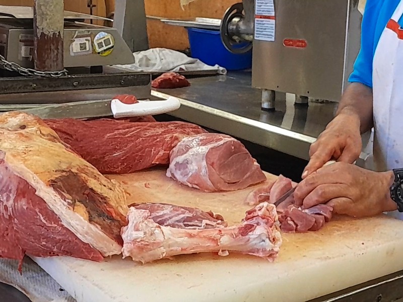 Riesgos sanitarios alertan sobre carne en rastros ilegales