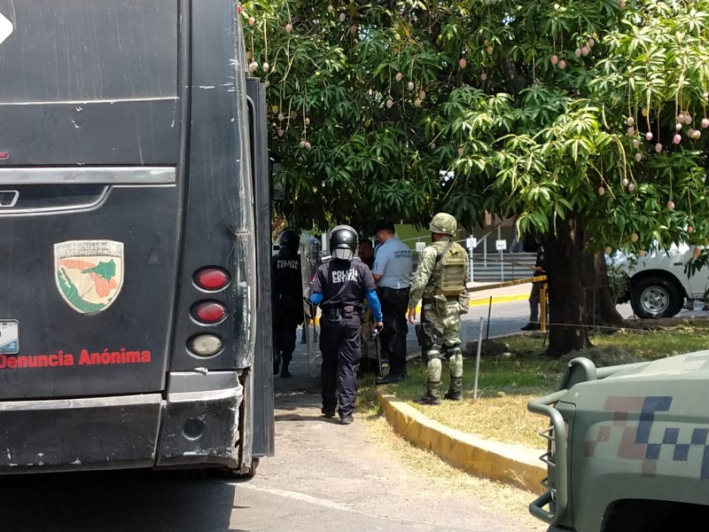 Riña entre internos del Cereso deja tres lesionados