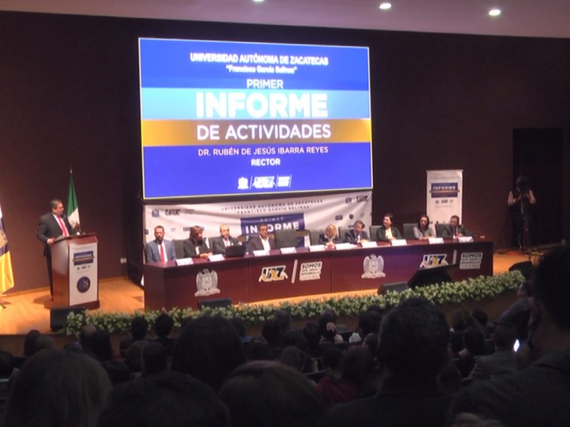 Rinde primer informe de actividades rector Rubén Ibarra