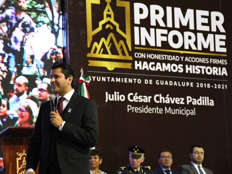 Rinde primer informe Julio César Chávez