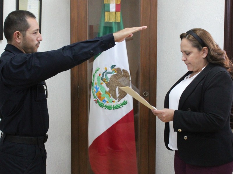 Rinde protesta nuevo Comandante de Bomberos Voluntarios de Guaymas